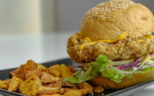 fuAsian - Restaurant Halal Food & Cafe