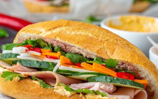 Tuấn Anh - Bánh Mì Hà Nội - Hồ Thị Kỷ