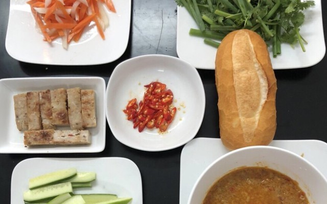 Ngọc Anh - Bánh Mì Chả Cá Biển Tươi