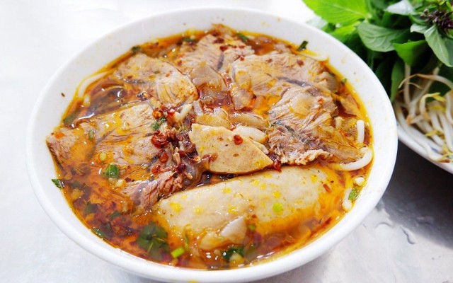 Bún Bò O Tui