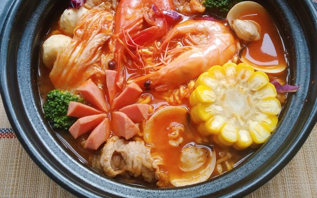 Thảo Nguyên Quán - Chè Sầu & Trà Chanh