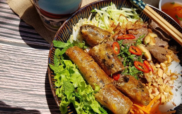 Chayan - Bún Trộn Chay Nam Bộ