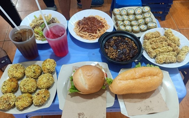 Phương Thảo - Ăn Vặt Việt & Hàn