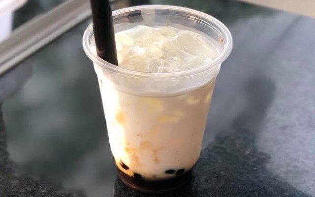 Giraffe Milk Tea & Coffee