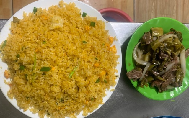 Quang Tèo - Cơm Rang, Phở Xào & Mì Xào