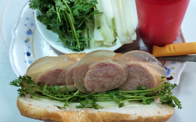 Bánh Mì Phố Xưa - Đê La Thành Nhỏ
