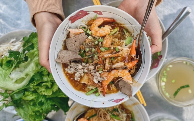 Hủ Tiếu Lòng, Bò Kho & Bò Viên 323