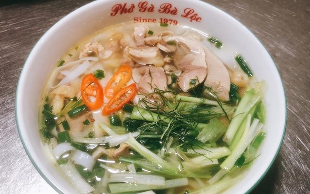 Phở Gà Bà Lộc - 18 Tô Hiến Thành