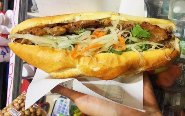 Mi Mi - Bánh Mì, Xôi Xíu & Bánh Xíu Páo Nam Định