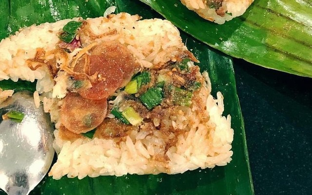 Xôi & Bánh Tráng Trộn Sa tế