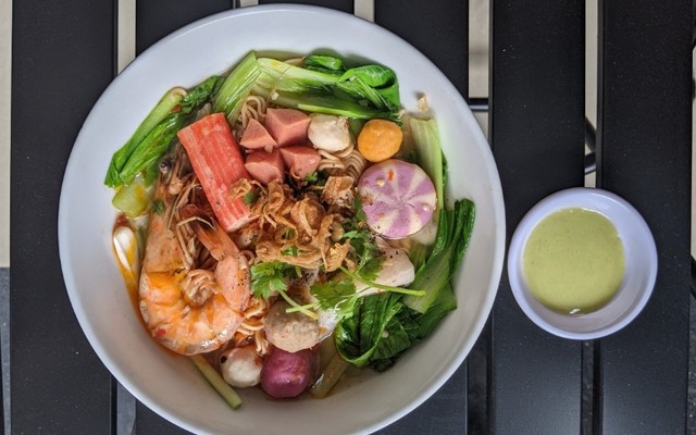 Dì Phụng Quán - Trần Bá Giao