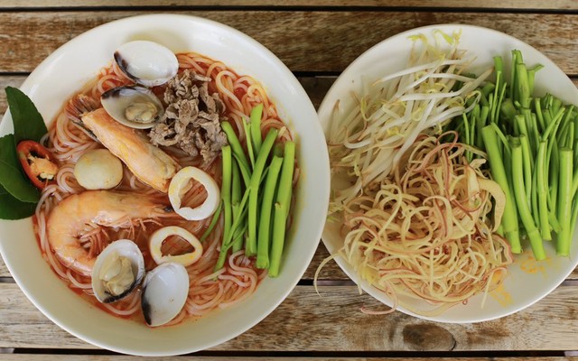 Bún Thái Phượng - Lý Chính Thắng