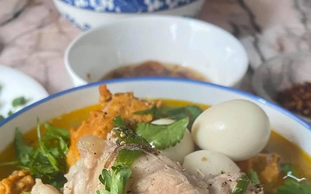 Na Na - Bánh Canh & Bún Mắm