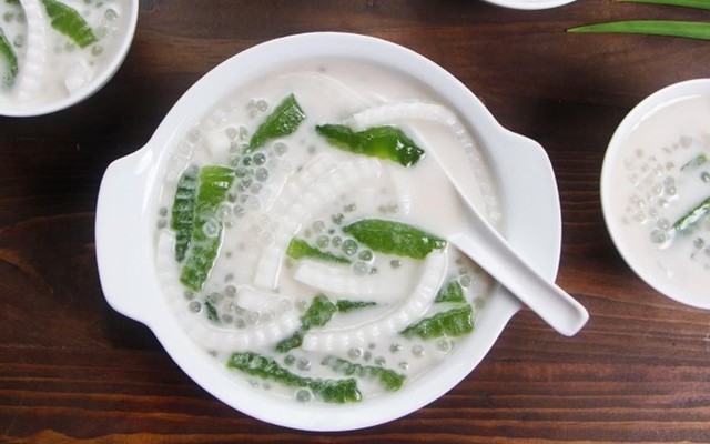 Chè Trang - Dừa Non, Khoai Dẻo & Chè Bưởi