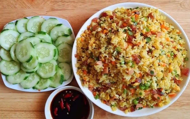 Tân Ký - Cơm & Mì