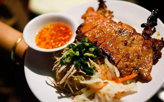 Quán Cơm Sạch - Cơm Tấm Sườn Cây - Phạm Ngọc Thạch