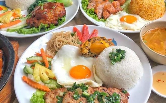 Quỳnh Như - Cơm Tấm Sài Gòn