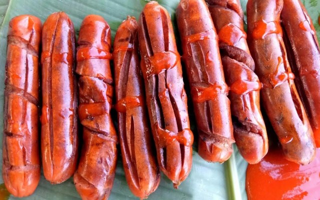Eat My Sausage - Xúc Xích Đức