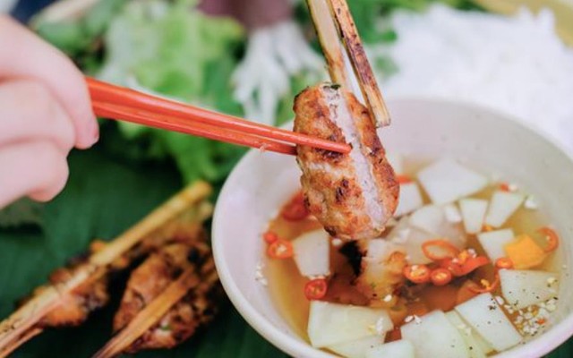 Bà Thìn - Bún Chả Kẹp Tre