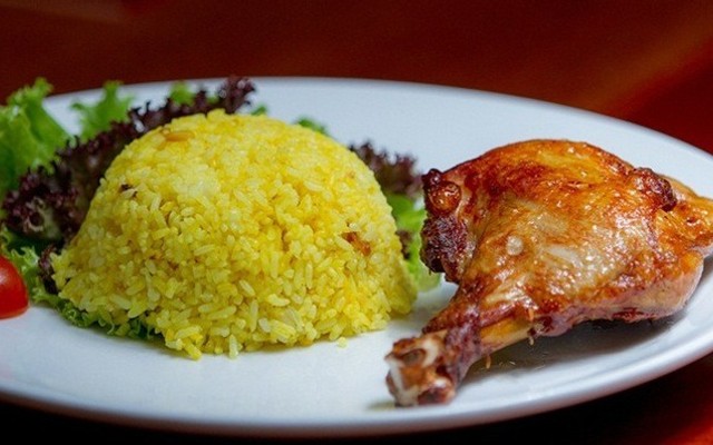 Bảo Anh - Cơm Gà Xối Mỡ - Đường Số 48