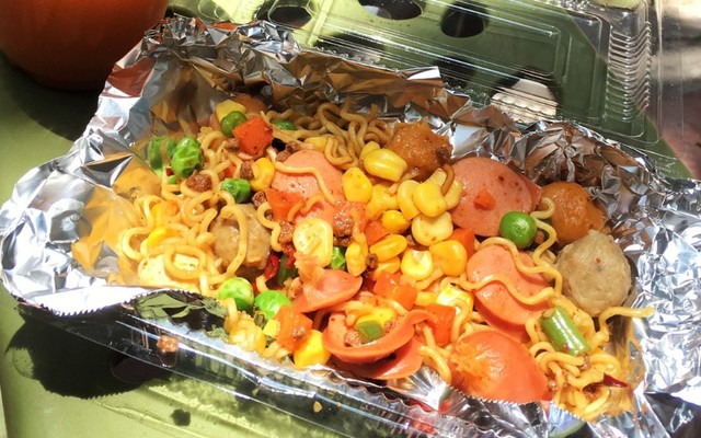 Phương Ly - Mì Trộn Indomie