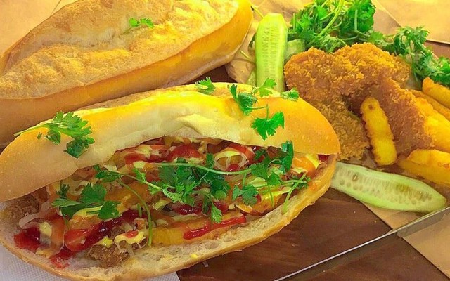 Thiện Hoài - Bánh Mì & Nước Hoa Quả