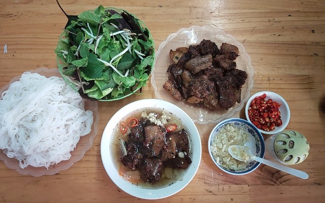 Bún Chả Minh Hoa - Thụy Khuê