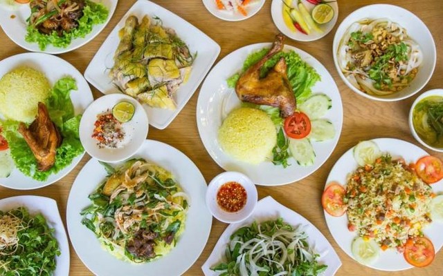 Cơm Gà Bà Phượng - Ngô Thì Nhậm