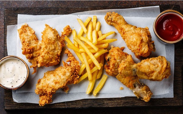 Gà Rán & Xiên Que Giòn