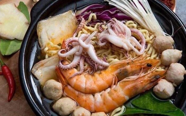 Mì Cay & Trà Sữa Bù Bưa