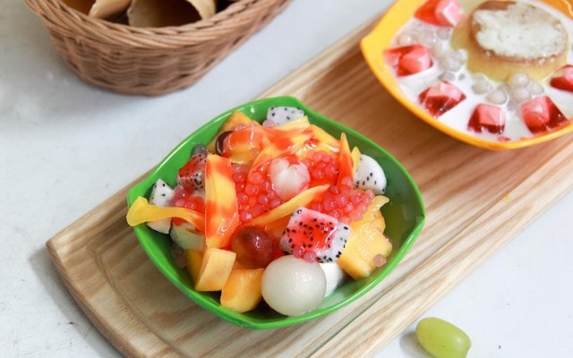 Chè Ngon - Chè Thập Cẩm Caramen, Dừa Dầm & Sữa Chua Mít