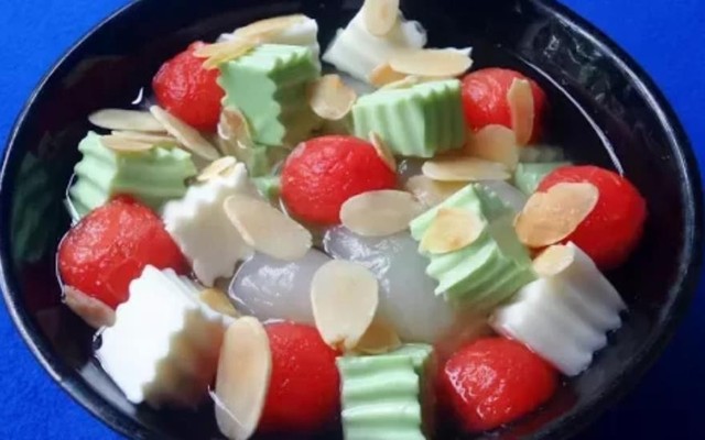 Quán Bốn Mùa - Chè, Ốc Luộc & Trà Sữa - Đa Sỹ