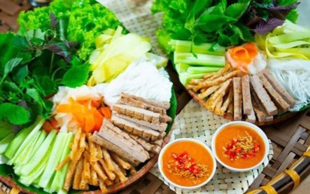 Nem Nướng Nha Trang - Trần Bình - Nguyễn Hoàng