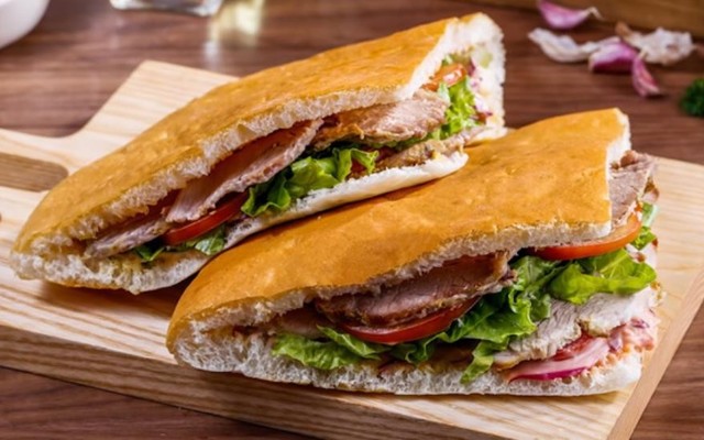 Bánh Mì Heo Quay - Donerkebap