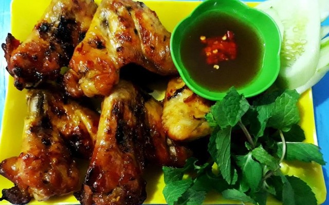 Tam Chân Gà Nướng, Ngao Ốc & Bún Thái - Tu Hoàng