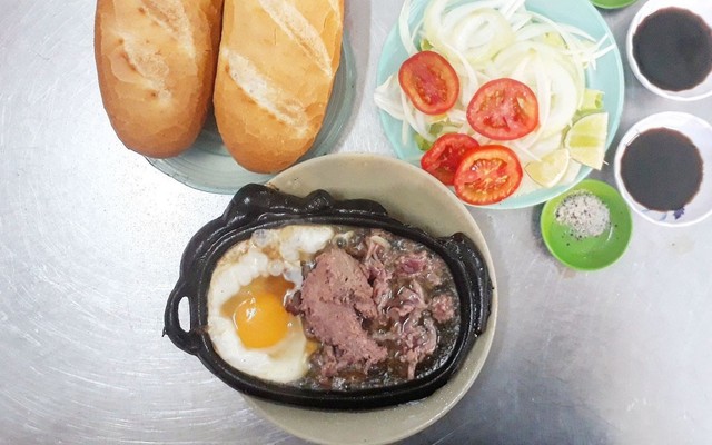 Bò Né Heo Mèo