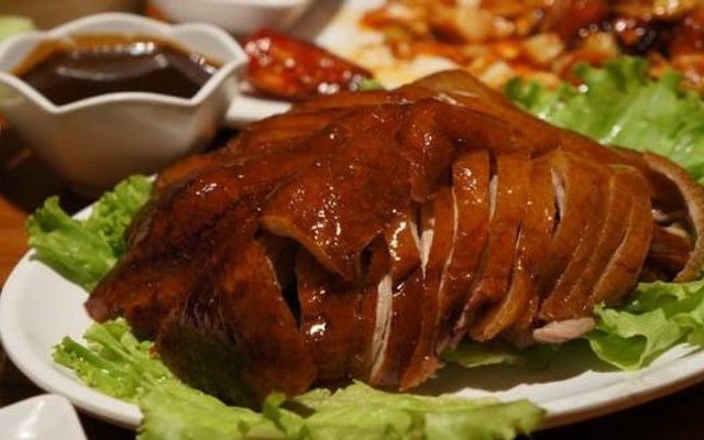 Huy Hiếu Foods - Gà & Vịt Xông Khói