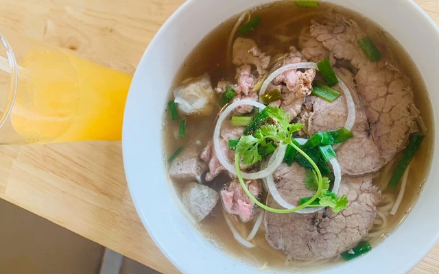 Phở Tái Bê