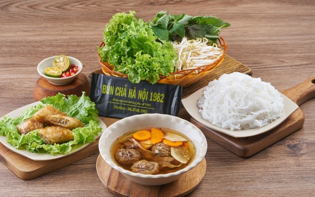 Bún Chả Hà Nội 1982 - Đinh Tiên Hoàng