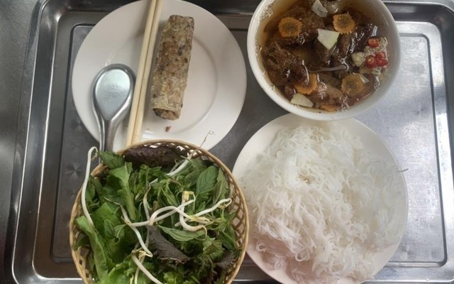 Yến Vy - Bún Chả - Trần Điền