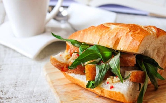 Bánh Mì Ơi - Trần Quốc Hoàn