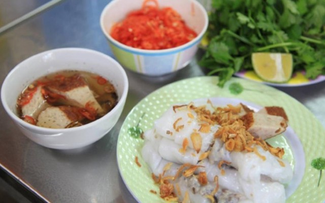Chị Hiển - Bánh Cuốn Nóng Gia Truyền