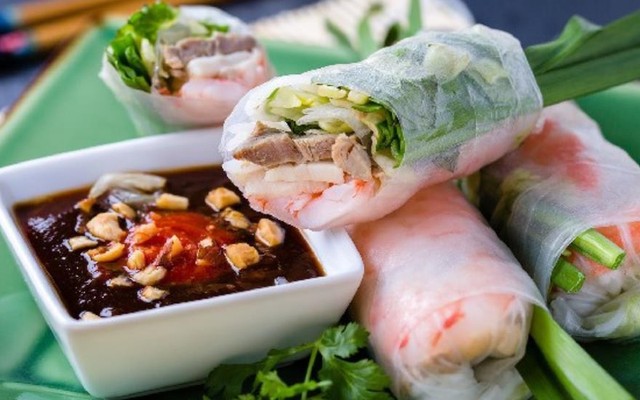 Xì Tin - Bò Bía & Gỏi Cuốn - Phan Tây Hồ