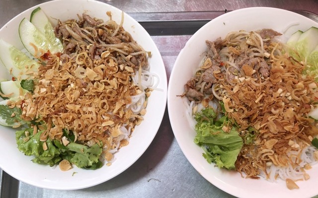 Mẹt Quán - Bún Bò Nam Bộ
