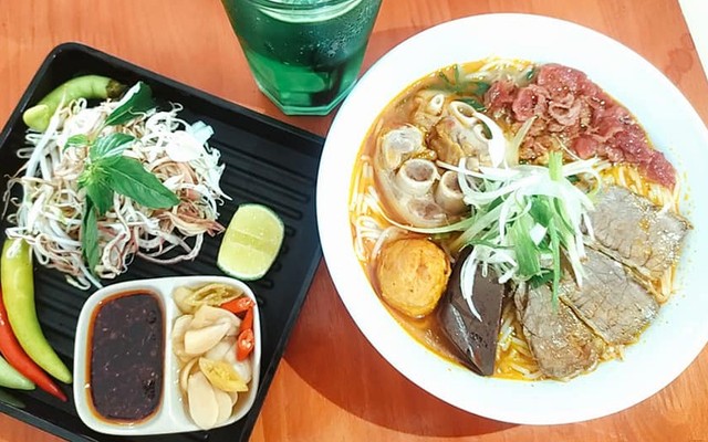 Thắm - Bún Bò Huế