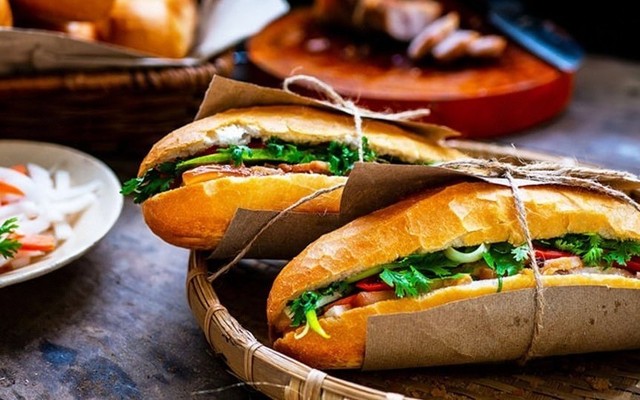 Bánh Mỳ Cô Hằng - 118 Đường Mỹ Đình