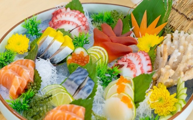 Sushi Têi Deli - Sashimi & Salad