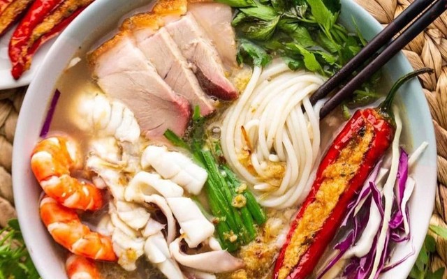 BÚN MẮM - BÚN RIÊU ÚT THẢO CHỢ BÀ HOM
