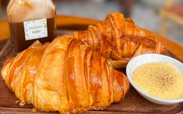 Maison Nấp Coffee - 01 ngõ 20 Phan Sỹ Thục