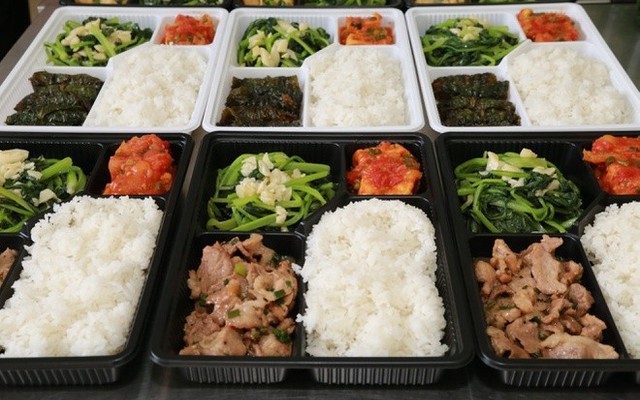 Cầu Đỏ Quán - Cơm Văn Phòng & Nước Giải Khát